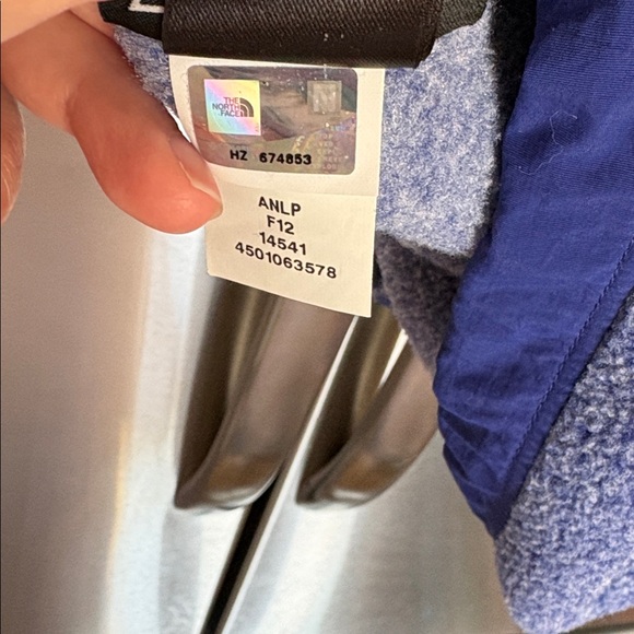 The North Face Women’s Denali Two-Tone Bluish Purple Jacket - Picture 10 of 10